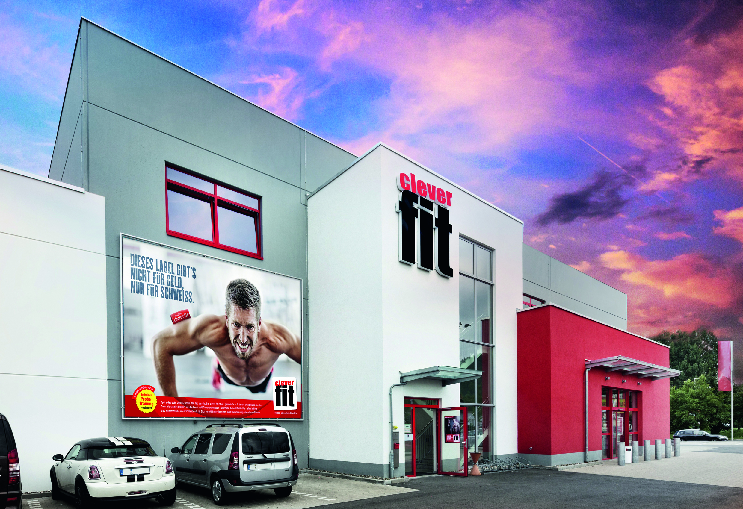 Die Fitnesskette clever fit kooperiert mit marcapo bei der lokalen Markenführung und der Einführung eines Marketingportals für ihre Franchisenehmer.