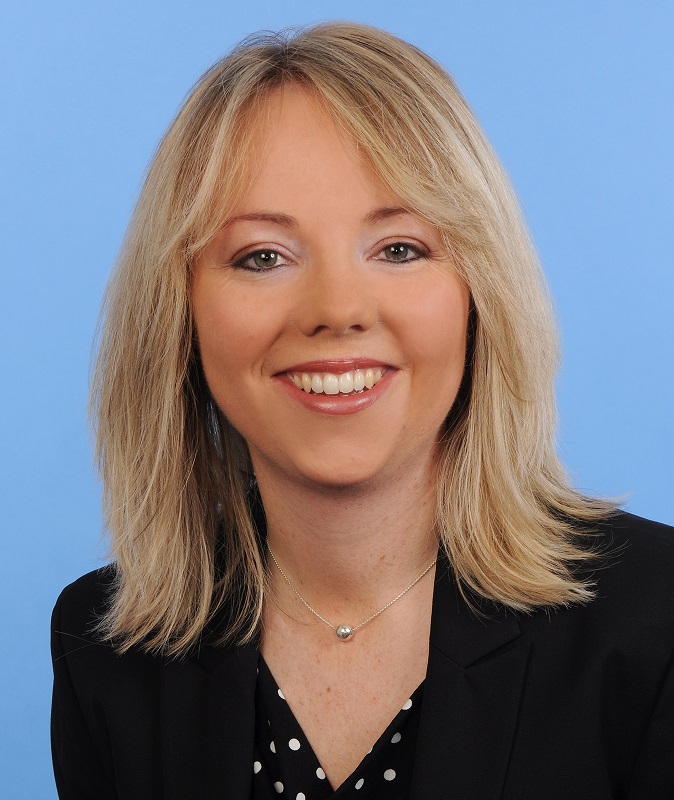 Julia Kopaunik ist verantwortliche Mitarbeiterin für Presse- und Öffentlichkeitsarbeit bei der peiker CEE GmbH.