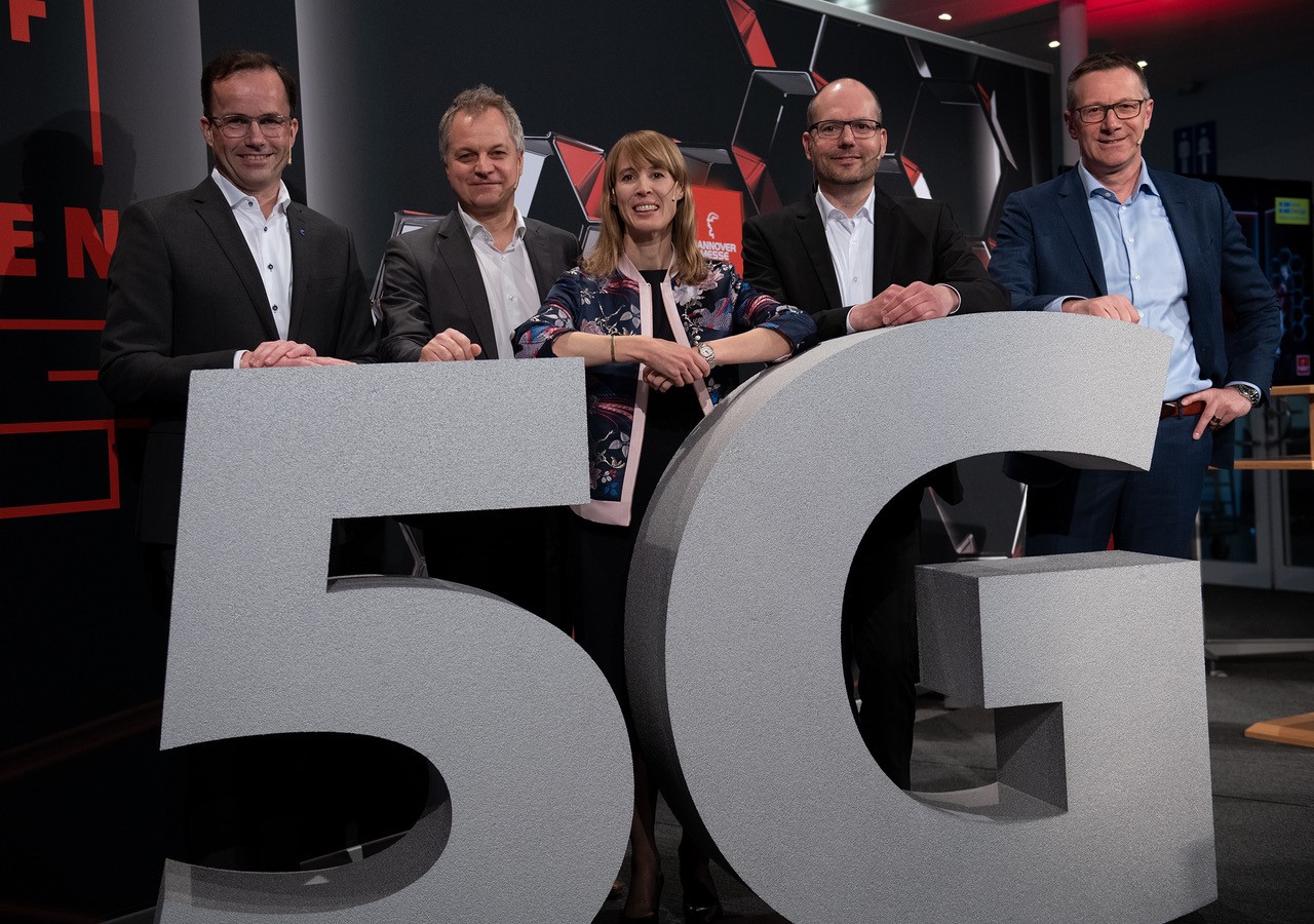 Dr. Jochen Köckler, Vorsitzender des Vorstandes, Deutsche Messe AG; Thorsten Robrecht, Vice President - Advanced Mobile Networks Solutions Nokia Solutions and Networks GmbH & Co. KG; Anna Liberg, Geschäftsführerin von Business Sweden Germany und Handelsbe