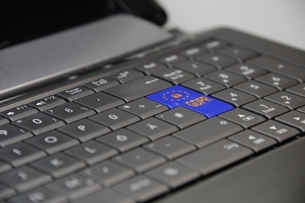 Die DSGVO, englisch GDPR