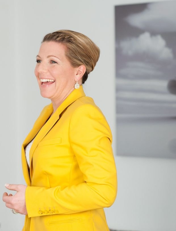 Business-Coach und Trainerin Sandra Trost erläutert den Begriff „Service Excellence“