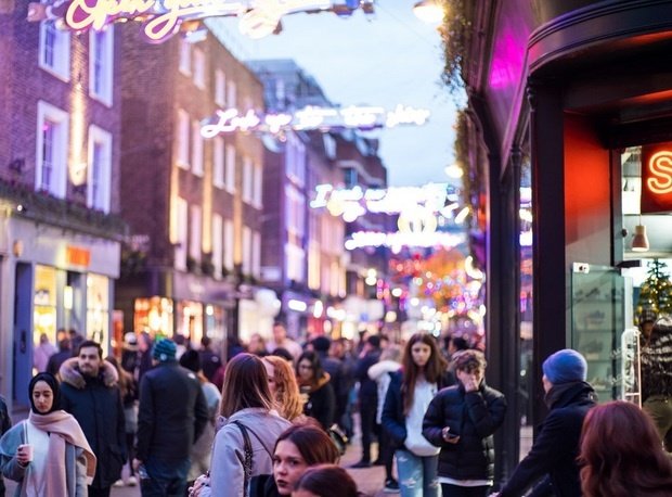 Vierter Advent: Weihnachtsgeschäft zieht deutlich an