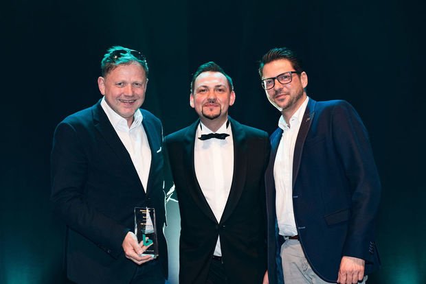 ad agents gewinnt Bing Rising Star Award