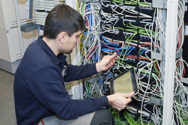 Arbeit an der Digitalisierung.